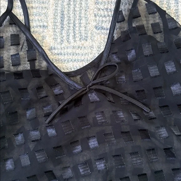 Vintage Geometric Pattern Nightie - Picture 2 of 4